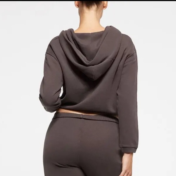 SKIMS French terry shrunken zip up hoodie - Picture 9 of 11